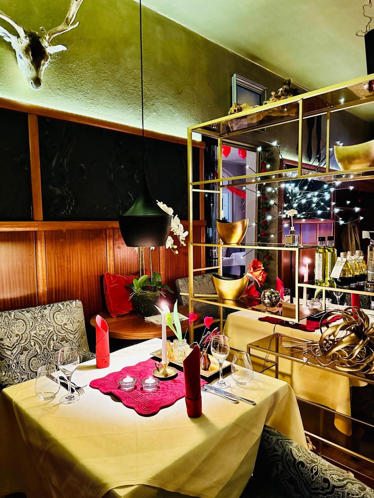 Zu Den Linden - Radebeul Pension Mit Restaurant Kültér fotó