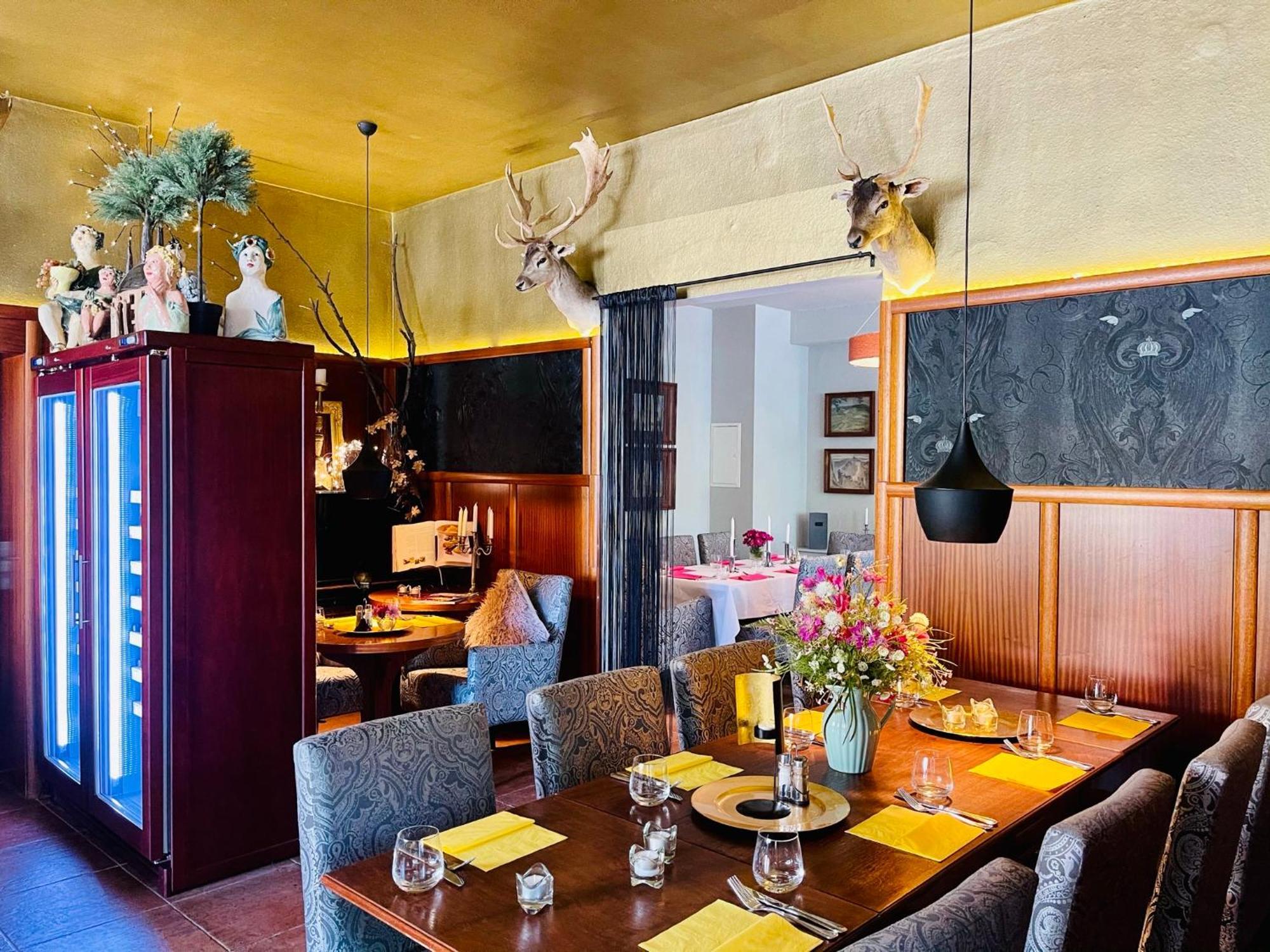 Zu Den Linden - Radebeul Pension Mit Restaurant Kültér fotó