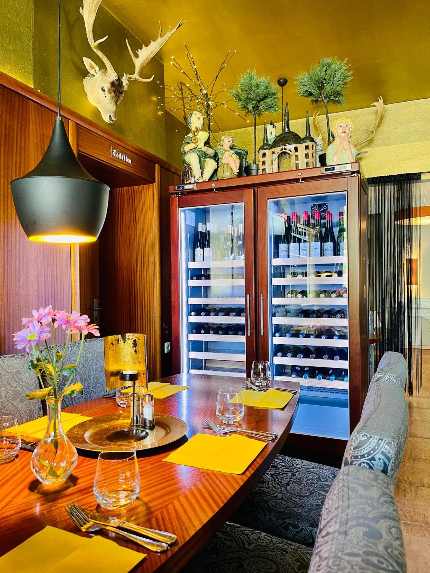 Zu Den Linden - Radebeul Pension Mit Restaurant Kültér fotó